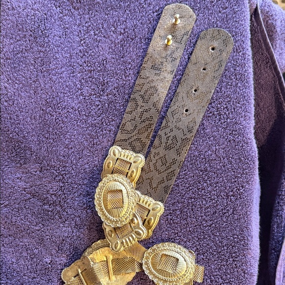 Streets Ahead Gold Decorative Belt NWOT - Picture 8 of 16